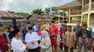 Merawat Sejarah, Gubernur Riau Serahkan Rumah Tinggi Kerajaan Indragiri Hulu