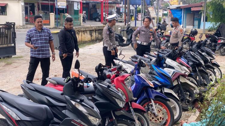 Patroli Subuh, Satlantas Polresta Pekanbaru Amankan 14 Unit Sepeda Motor