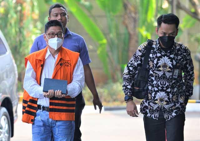 KPK Periksa Tersangka Korupsi Proyek Multiyears Jalan Lingkar Barat Duri