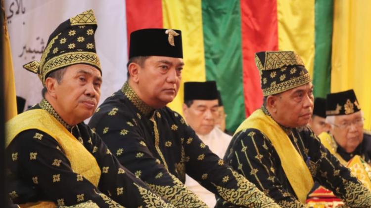 Kapolda Riau Irjen M Iqbal Diberi Gelar Datuk Seri Jaya Perkasa Setia Negeri Oleh LAM Riau