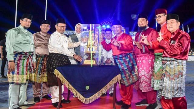 Resmi Ditutup, Kabupaten Bengkalis Juara Umum dan Kota Pekanbaru Juara II