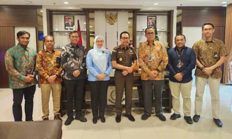 Kajati Terima Kunker dan Silaturrahmi Pimpinan PT PLN (Persero) UIW Riau dan Kepri