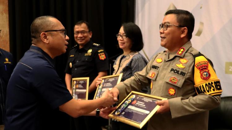 Polresta Pekanbaru terima 5 penghargaan dari KPPN Pekanbaru