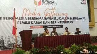 Perkuat Sinergitas, Bawaslu Riau Gelar Media Gathering Bersama Awak Media 