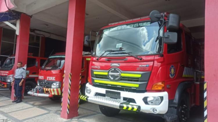 Damkar Kota Pekanbaru Menambah Dua Unit Mobil Pemadam Kebakaran, Satu Unit Ukuran Kecil