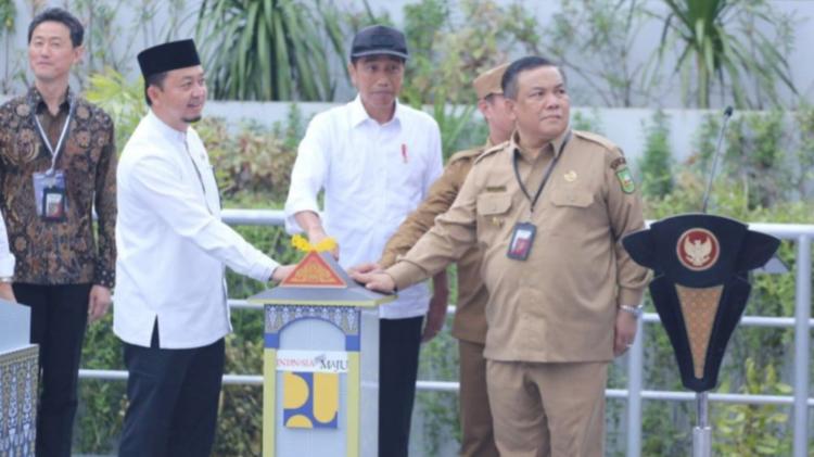 Presiden Joko Widodo Resmikan SPALDT Bambu Kuning Kota Pekanbaru